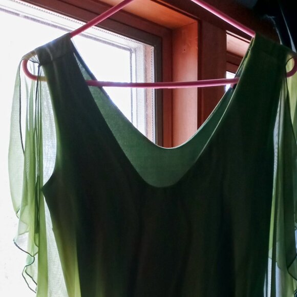 Studio 1940 Vintage Flowy Silky Sage Green Sleeveless Light & Airy Blouse - Picture 6 of 14